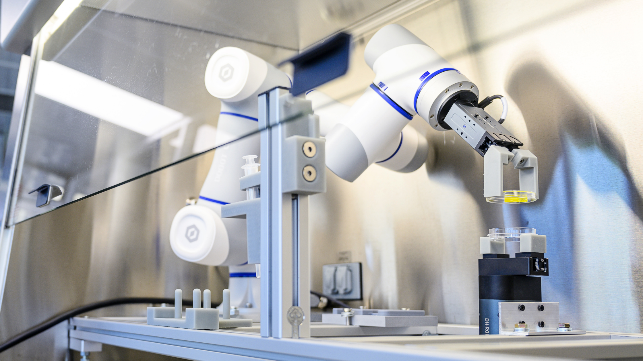 HeartWorks lab robot automating patient-specific cell manufacturing for congenital heart disease research